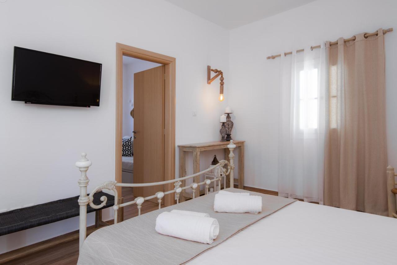 Miles Away Luxury Apartments Platis Gialos  Eksteriør bilde