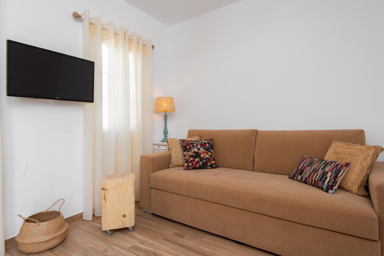 Miles Away Luxury Apartments Platis Gialos  Eksteriør bilde